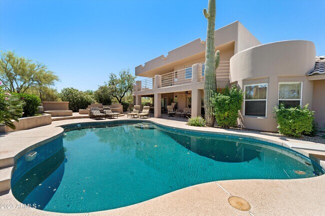 7510 E Milton Dr in Scottsdale, AZ - Foto de edificio - Building Photo