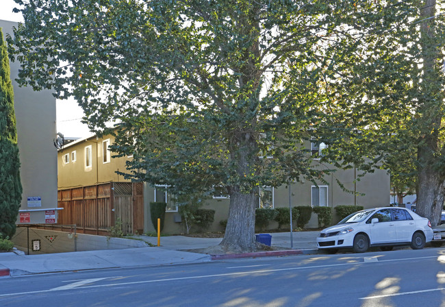 515 E William St in San Jose, CA - Foto de edificio - Building Photo