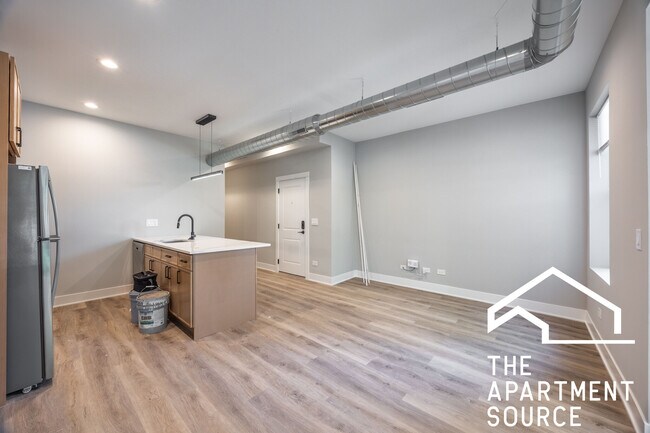 2403 N Kedzie Blvd in Chicago, IL - Building Photo - Building Photo