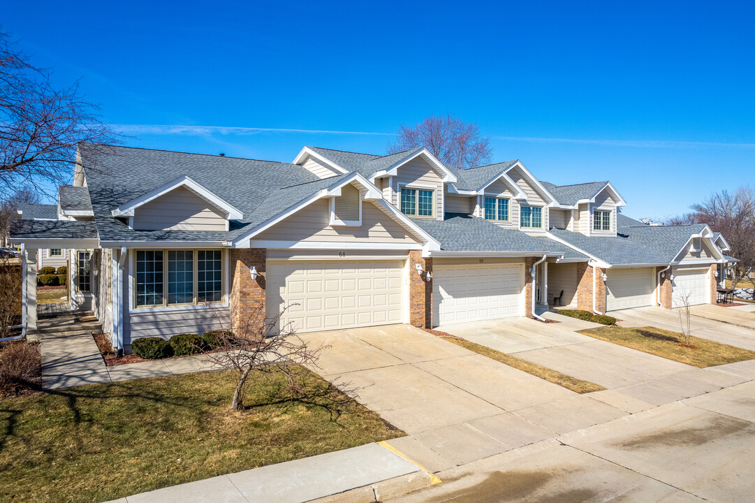 Southwicke Townhomes in West Des Moines, IA - Foto de edificio