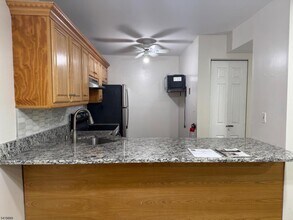 751 Summer Ave in Newark, NJ - Building Photo - Building Photo