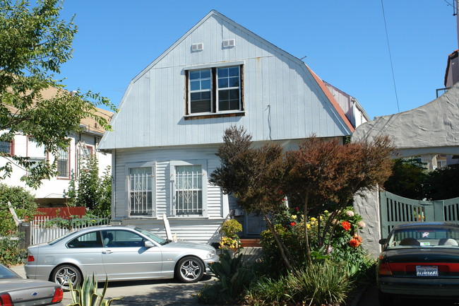 450-452 37th St in Oakland, CA - Building Photo - Building Photo