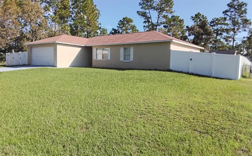 3 Hemlock Trail Loop in Ocala, FL - Building Photo