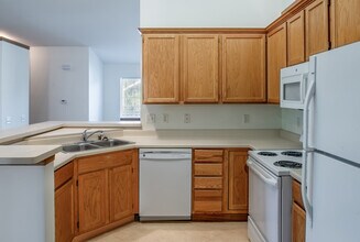 Harper Court Townhomes in Verona, WI - Building Photo - Interior Photo