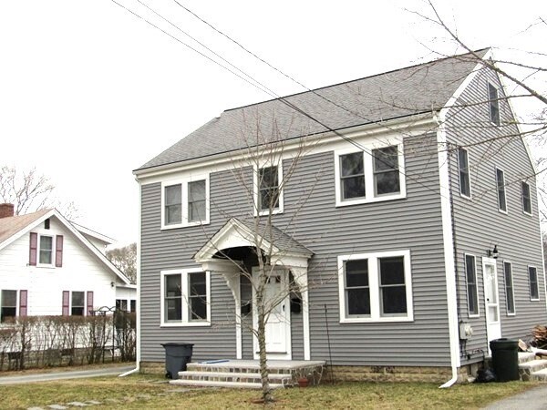 22 Buzzards Bay Ave in Bourne, MA - Building Photo