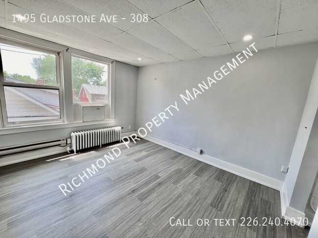 1495 Gladstone Ave in Windsor, ON - Building Photo - Building Photo