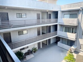 Executive House in Sherman Oaks, CA - Building Photo - Building Photo