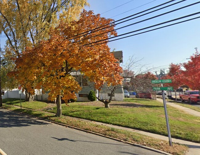 68 Park Ave Rentals in Lyndhurst, NJ