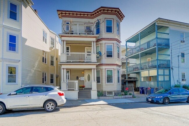 property at 7 Treadway Rd