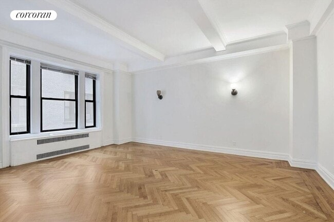property at 525 W End Ave