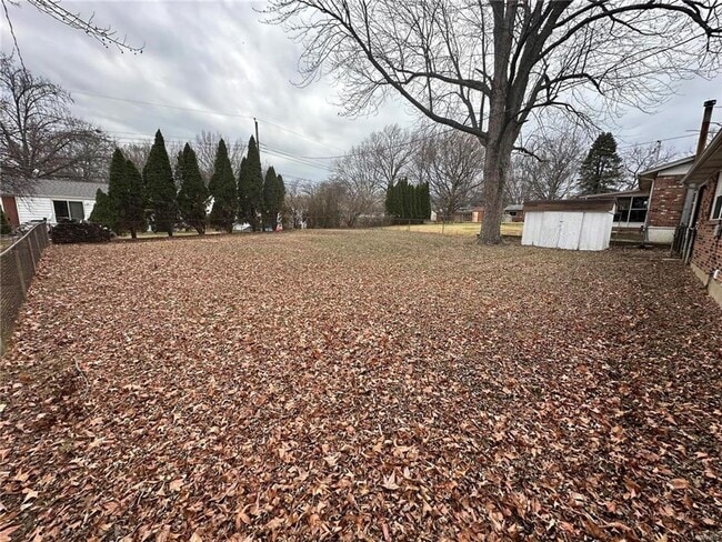 1652 Oliveto Ln in Hazelwood, MO - Building Photo - Building Photo