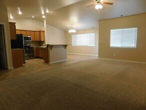 3006 1/2 Oakwood Dr in Grand Junction, CO - Building Photo - Building Photo