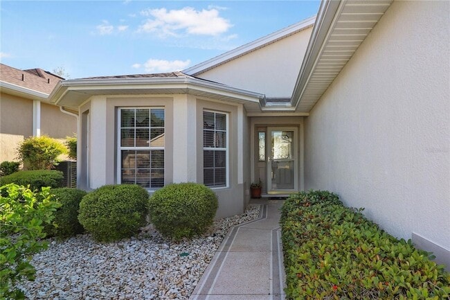 20846 Queen Alexandra Dr in Leesburg, FL - Building Photo - Building Photo