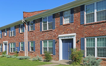 Chamberlain Oaks in Louisville, KY - Foto de edificio - Building Photo