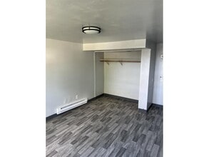 542 Hazel St N in St. Paul, MN - Building Photo - Building Photo