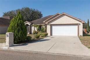 16 Ezekiel St in Edinburg, TX - Building Photo