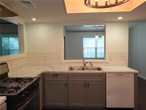 63 Devon Ln in Avondale Estates, GA - Building Photo - Building Photo