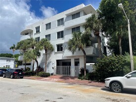 7601 Dickens Ave in Miami Beach, FL - Building Photo - Building Photo