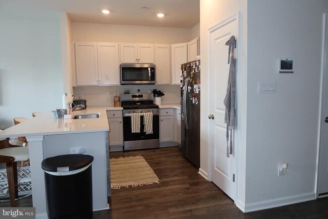 213 Mazzeo Dr in Glassboro, NJ - Building Photo - Building Photo