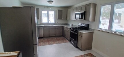 38 Crossfield Rd in Rochester, NY - Building Photo - Building Photo