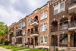 1816-1824 Sherbrooke Rue E in Montréal, QC - Building Photo