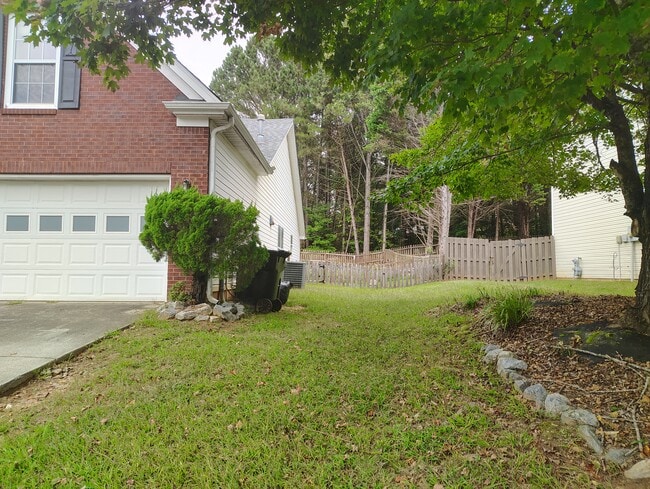 5679 Post Mill Ct in Buford, GA - Building Photo - Building Photo