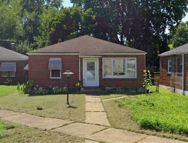 8565 Lowell St in St. Louis, MO - Building Photo - Building Photo