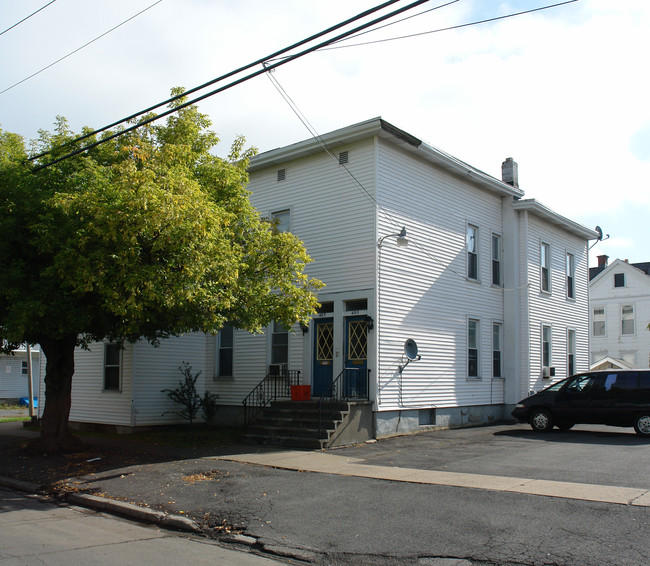 403-405 Hubbell St in Utica, NY - Building Photo - Building Photo