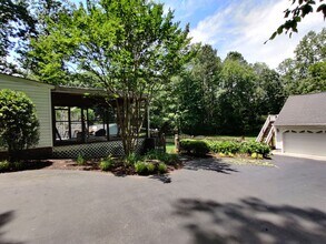 10267 Finlandia Ln in Mechanicsville, VA - Building Photo - Building Photo