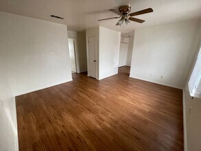 1906 Windward Dr in Killeen, TX - Building Photo - Building Photo