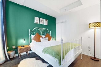 186 Jarvis St, Unit SI ID1500036P in Toronto, ON - Building Photo - Building Photo