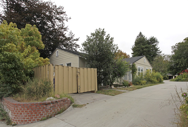 Mission Street Cottages