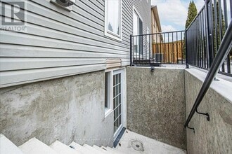 16 Rushbrooke Way in Ajax, ON - Building Photo - Building Photo