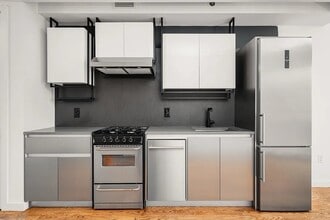 123 Melrose St, Unit 724 in Brooklyn, NY - Foto de edificio - Building Photo