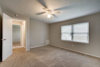 14416 Oakwood Ln in Balch Springs, TX - Foto de edificio - Building Photo