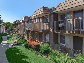 The Bluffs at Carlsbad in Carlsbad, CA - Building Photo - Building Photo