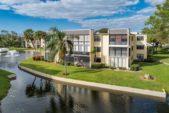 Lakeview of Largo in Largo, FL - Building Photo - Building Photo