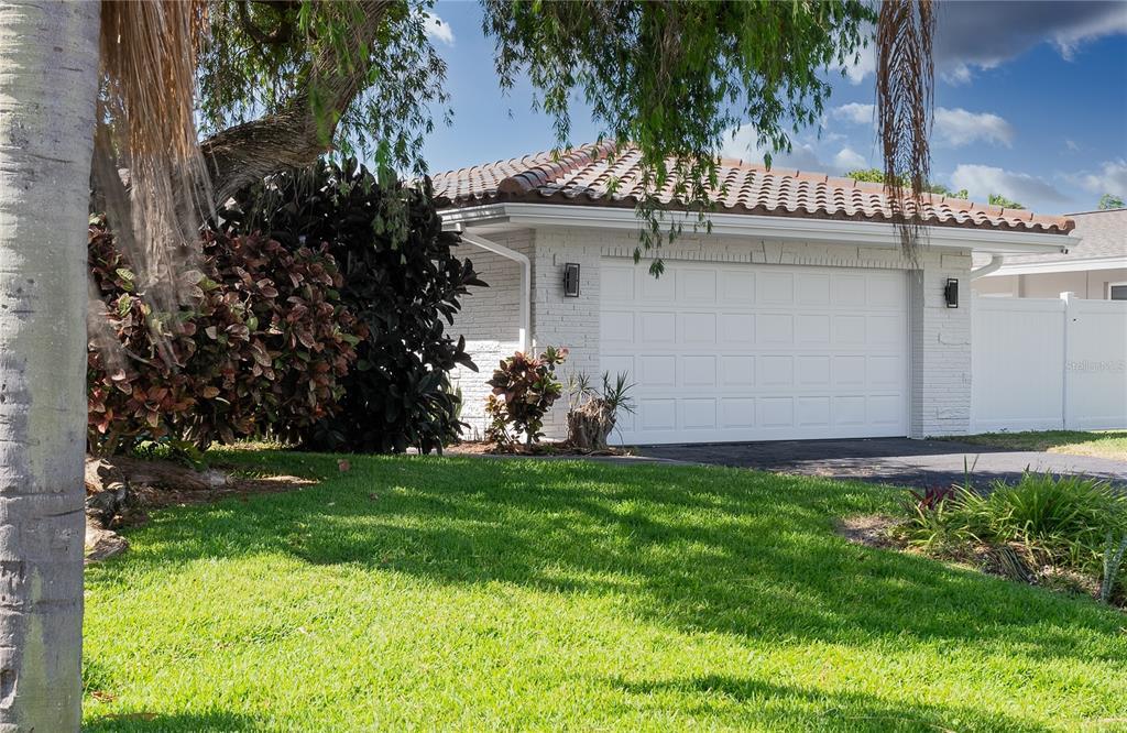 745 123rd Ave in Treasure Island, FL - Building Photo
