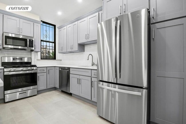 1445 Dean St in Brooklyn, NY - Foto de edificio - Building Photo