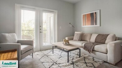 715 W Slaughter Ln, Unit 2024 in Austin, TX - Building Photo - Building Photo