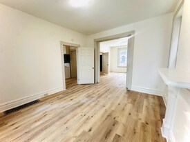 4325 Morgan Ford Rd in St. Louis, MO - Building Photo