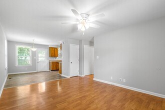 354 Woodale Dr in Clarksville, TN - Building Photo - Building Photo