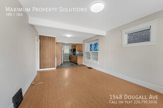 1548 Dougall Ave in Windsor, ON - Building Photo - Building Photo