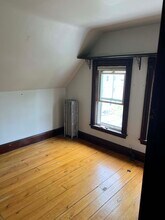 68 Willow Ave, Unit 2 in Somerville, MA - Building Photo - Building Photo