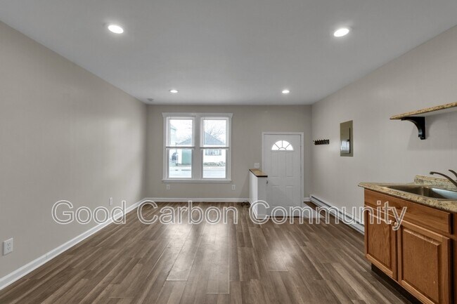 765 Oliver St in North Tonawanda, NY - Building Photo - Building Photo