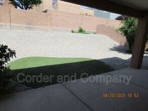 819 Tumulus Dr NW in Albuquerque, NM - Foto de edificio - Building Photo