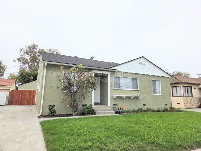 10918 Dalwood Ave in Downey, CA - Building Photo - Building Photo