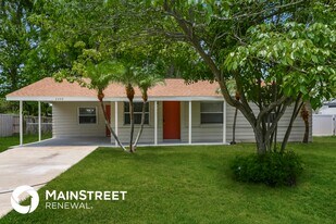 2300 23rd Ave W in Bradenton, FL - Building Photo