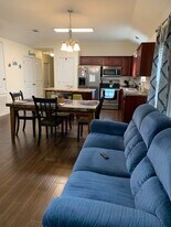 1979 Crosscreek Cir in Gulf Breeze, FL - Building Photo