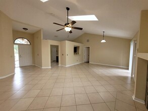 840 Lake Jackson Cir in Apopka, FL - Building Photo - Building Photo